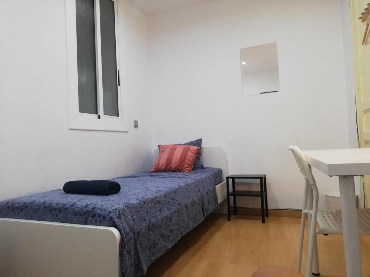 Habitacion Doble En Eixample Барселона Экстерьер фото